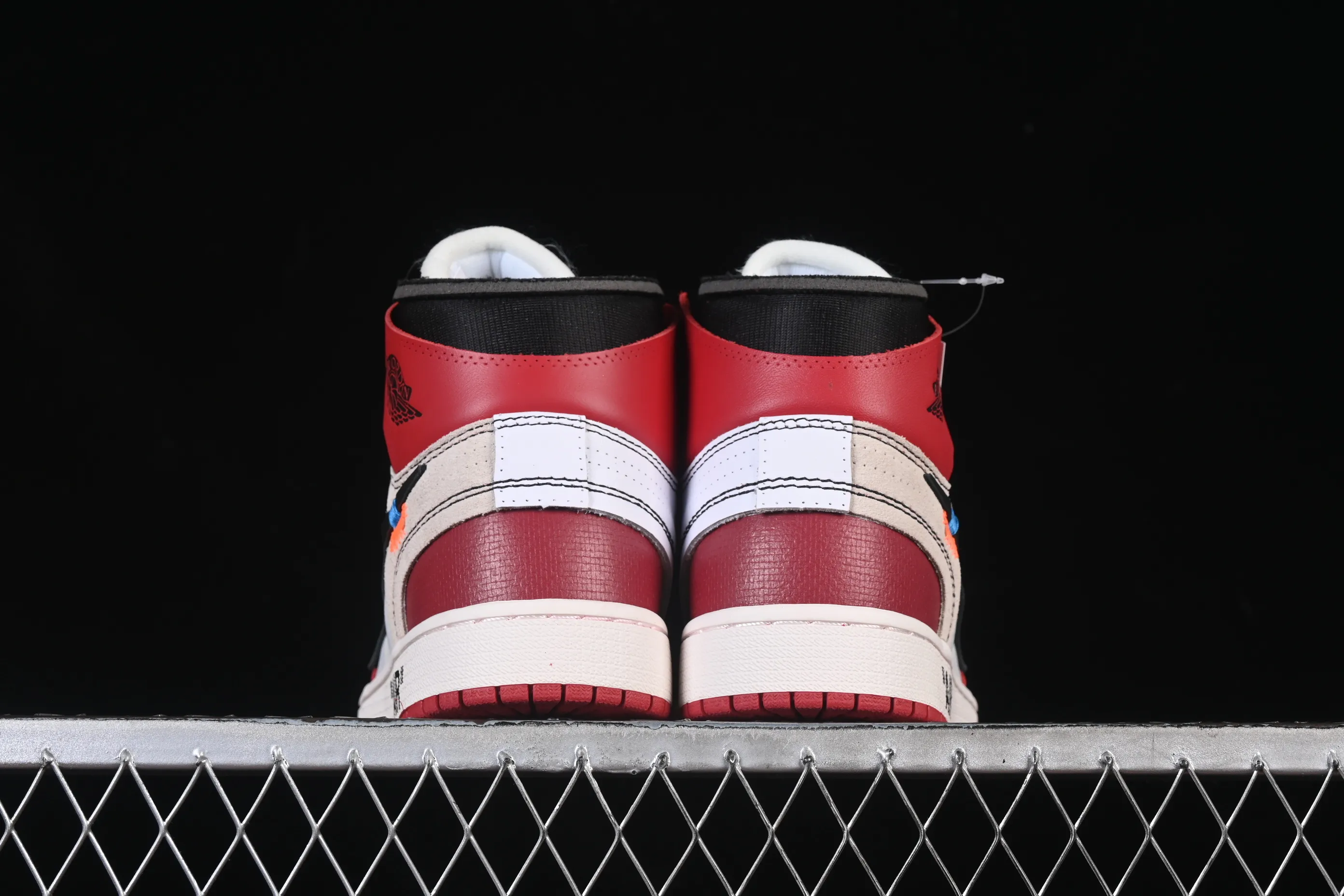 All categories Air Jordan Jordan series basketball shoes Air Jordan 1 High pure original special price Off White x Air Jordan OW AJ1 Joe 1 joint white and red high-top basketball shoes AA3834-101